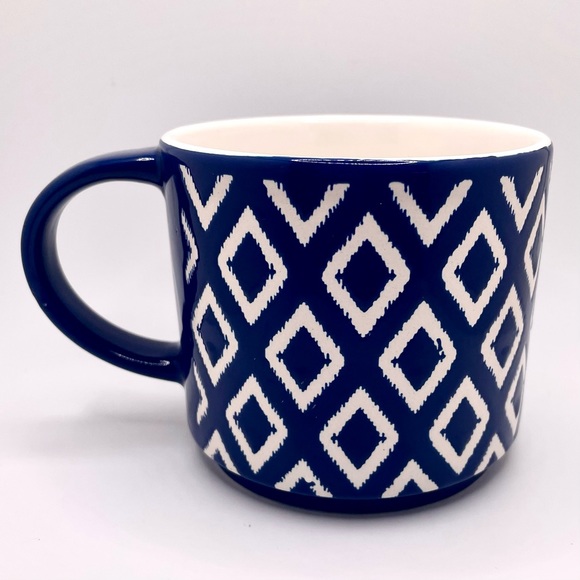 Gourmet Basics by MIKASA Blue and White Diamond Coffee Mug - Tea Hot Chocolate - Picture 2 of 6